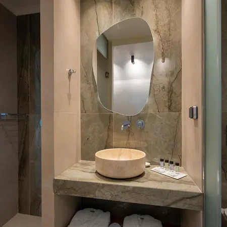Rettimo Suites, Experience Luxury In The Heart Of * העיירה רתימנו
