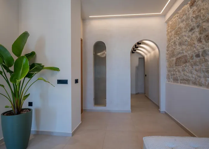 Rettimo Suites, Experience Luxury In The Heart Of *