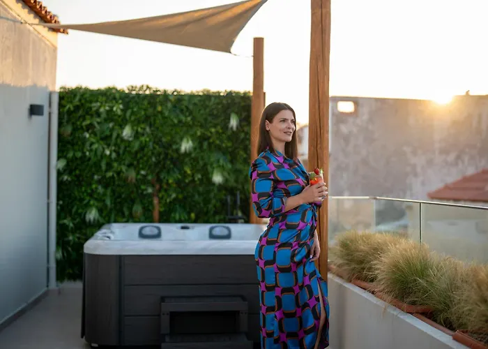 Rettimo Suites, Experience Luxury In The Heart Of Rétino