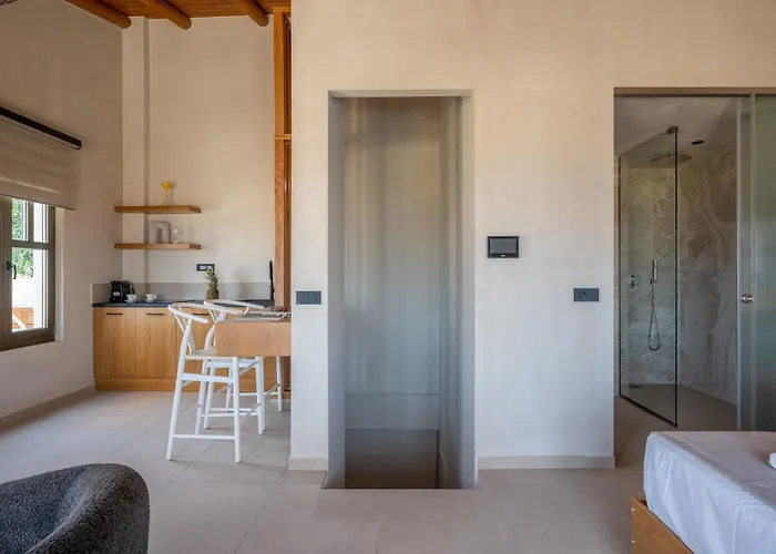 Apartamento Rettimo Suites, Experience Luxury In The Heart Of Rétino