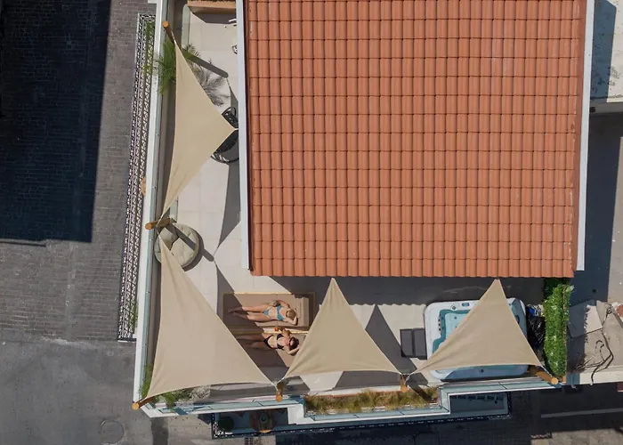 Rettimo Suites, Experience Luxury In The Heart Of Ретимно