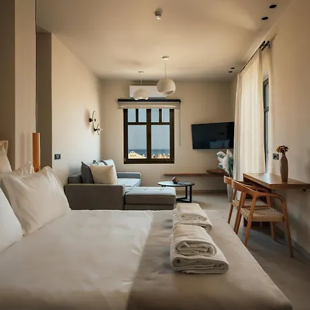 Rettimo Suites, Experience Luxury In The Heart Of Resmo