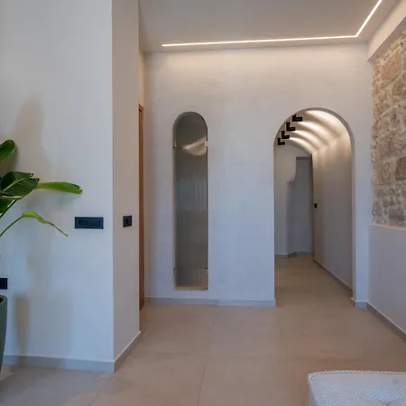 Rettimo Suites, Experience Luxury In The Heart Of *