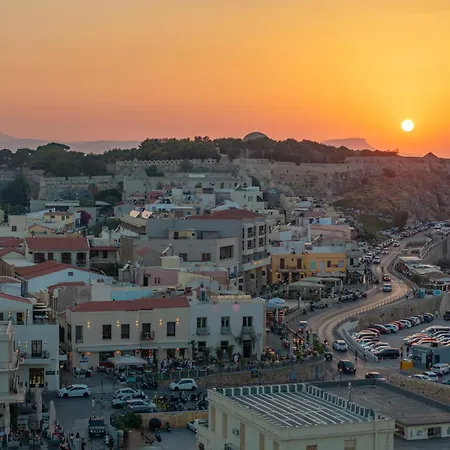 דירה Rettimo Suites, Experience Luxury In The Heart Of